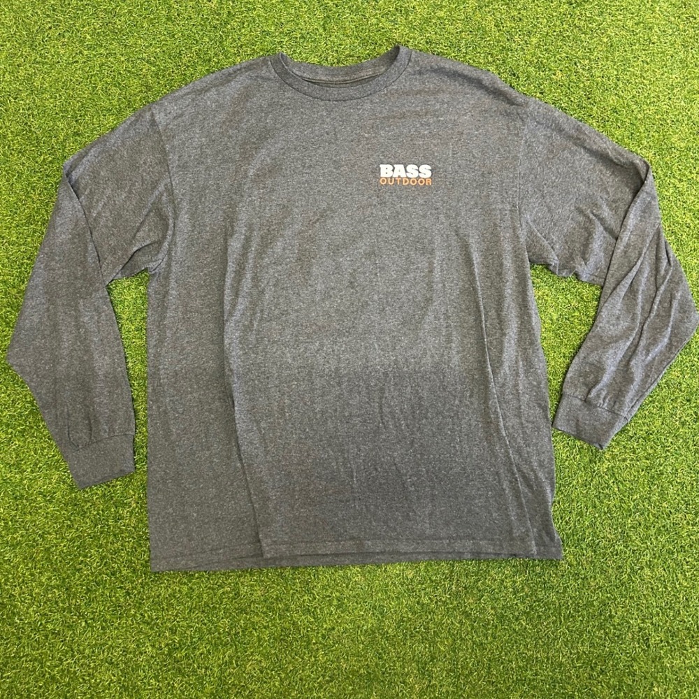 Bass Outdoor Mens XL Gray Long Sleeve Graphic T-Shirt Scenic Lake Mountain Back